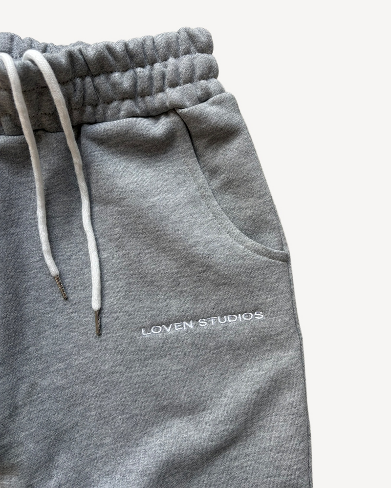 MINIMAL SWEATPANTS